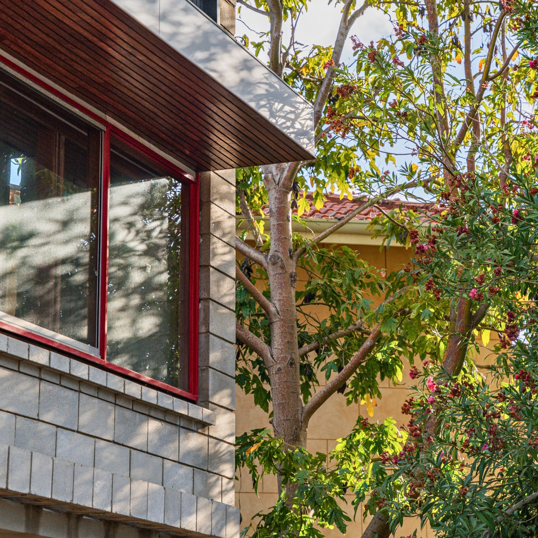 Heritage-listed Iwanoff House in Floreat featuring restored blockwork by Red Rock Brickworks in collaboration with Assemble Building Co